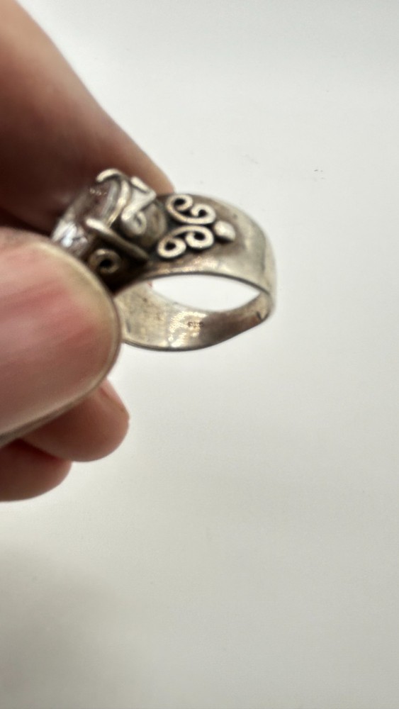 Unsigned Sterling Silver Clear Faceted Gemstone Ring Vintage Scrollwork Ring
