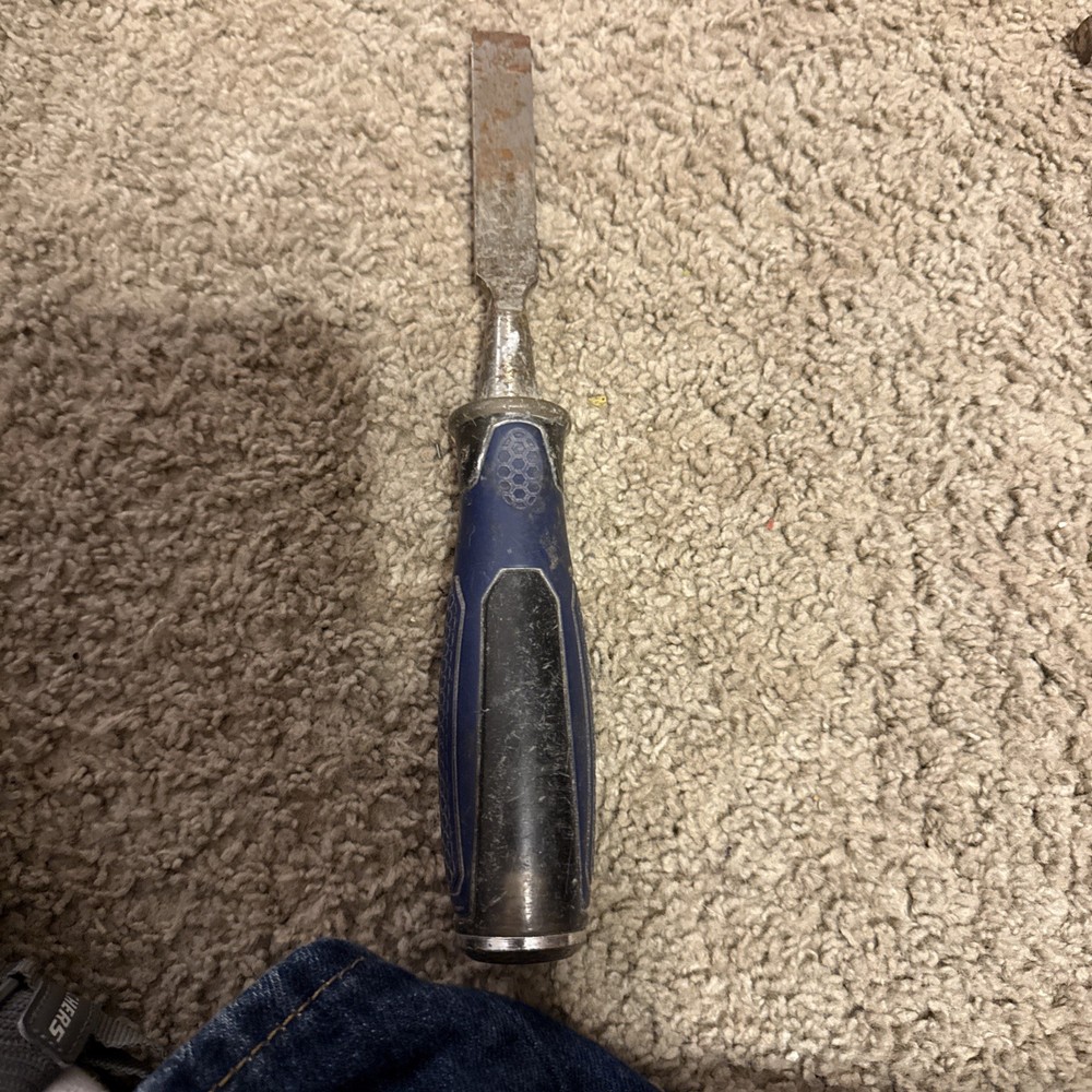 5/8 Blac Handle Kobalt Chisels Old