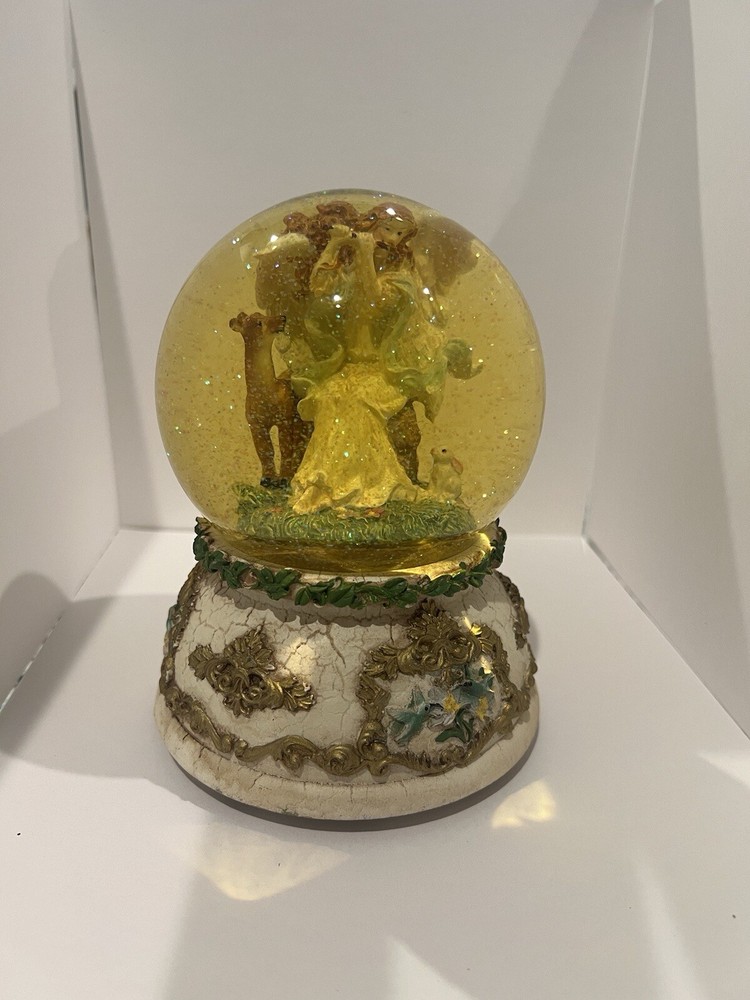 Angel Snow Globe