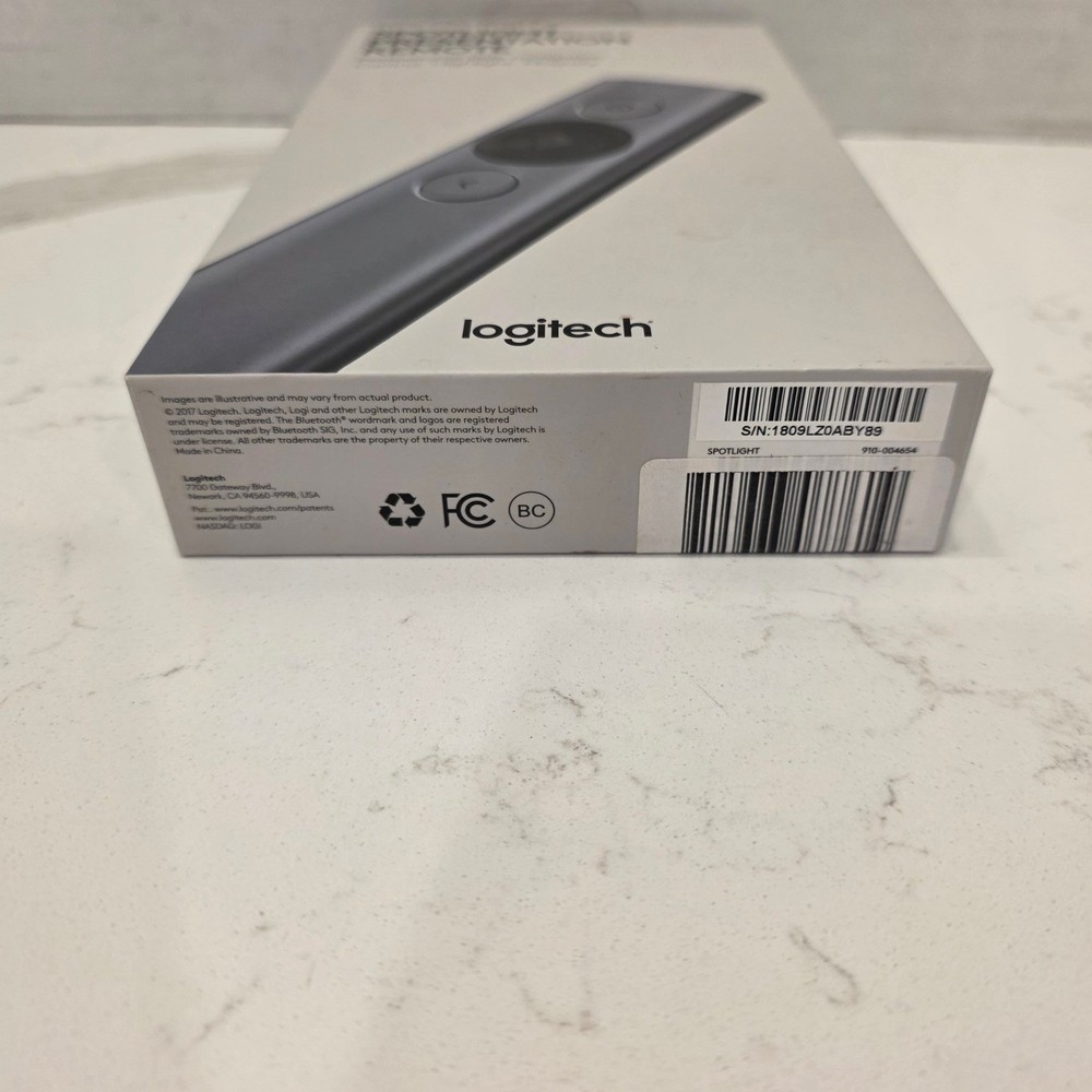 Logitech Spotlight Presentation Remote Slate Gray Bluetooth USB 910-004654 New