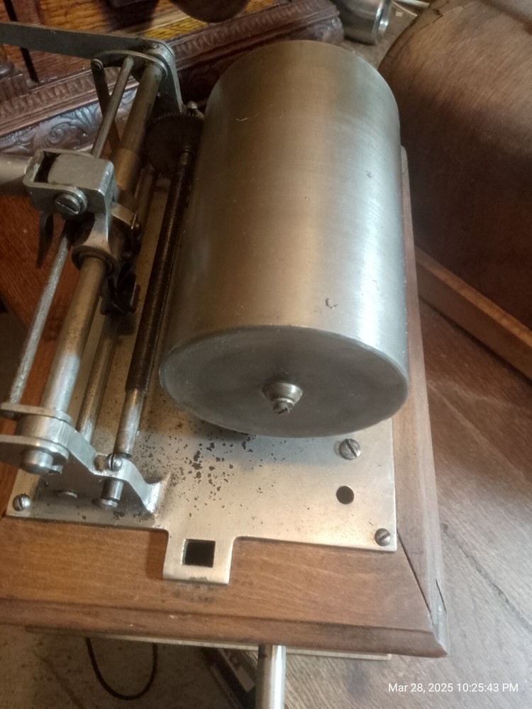 PATHE PHONOGRAPH