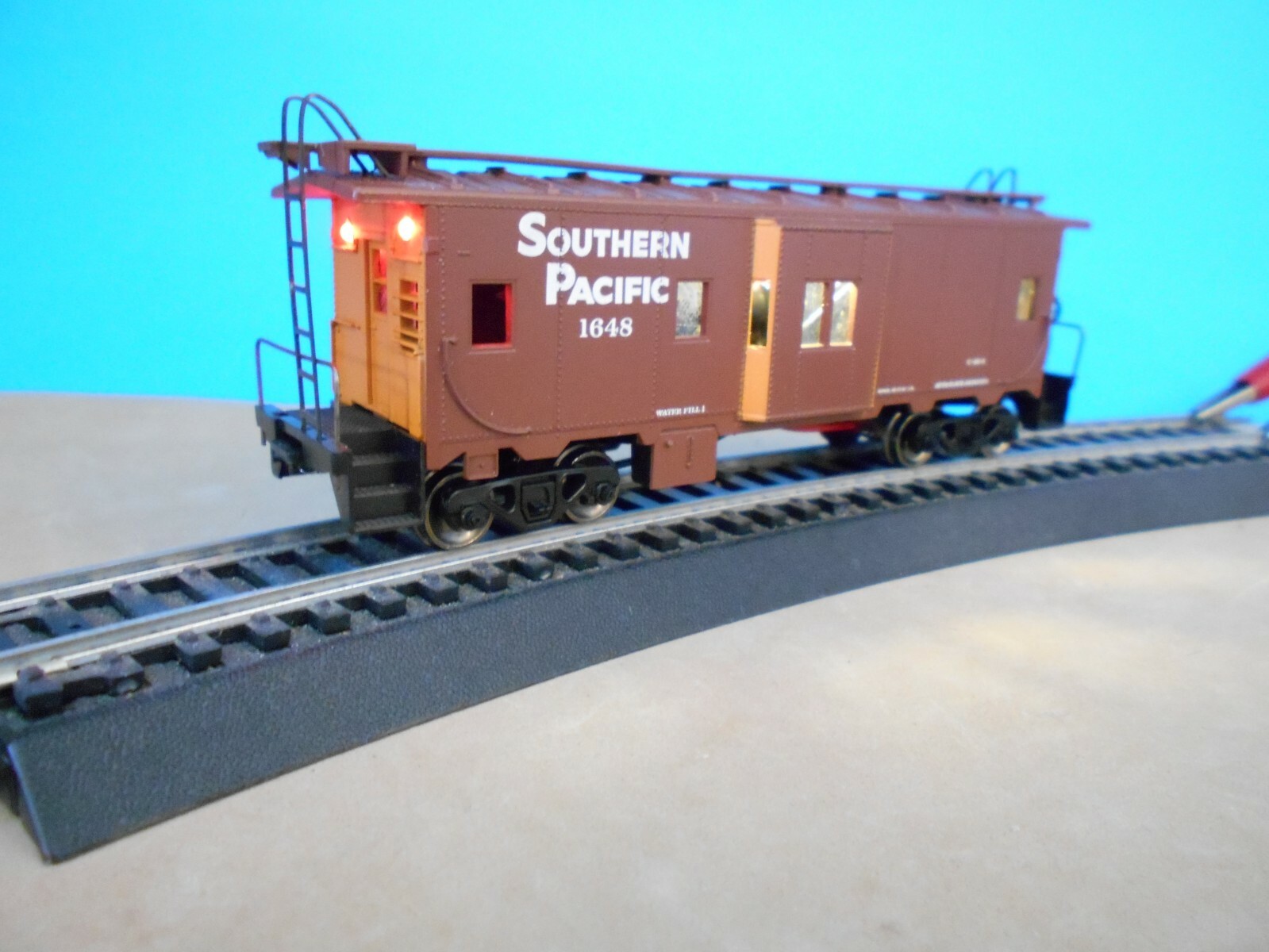 HO Caboose Lighting Kit with Track Pickup Wheel Set 33" plus 4 LEDs