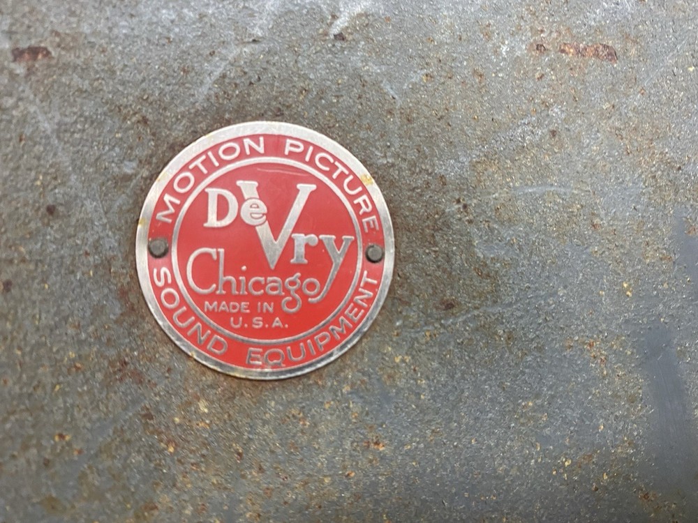 DEVRY XD 35mm Model XD (2810) Film Projector
