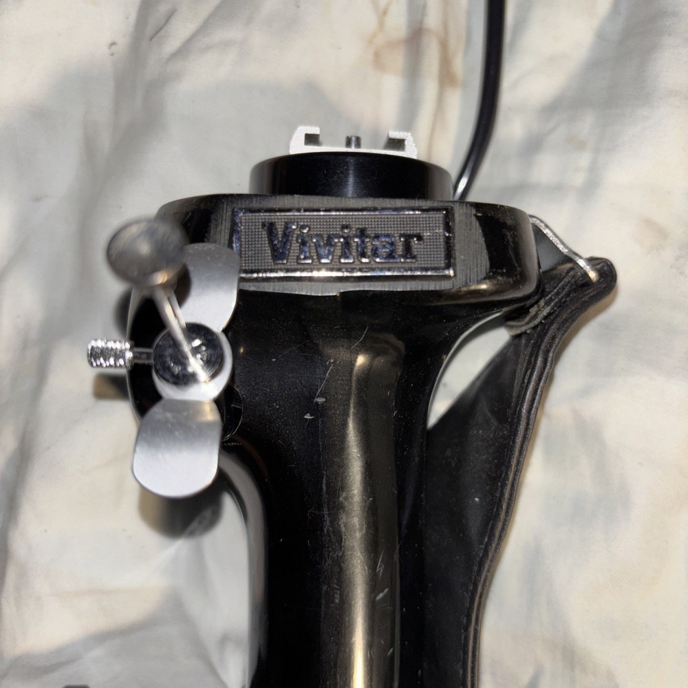 Vivitar camera handle with cable release