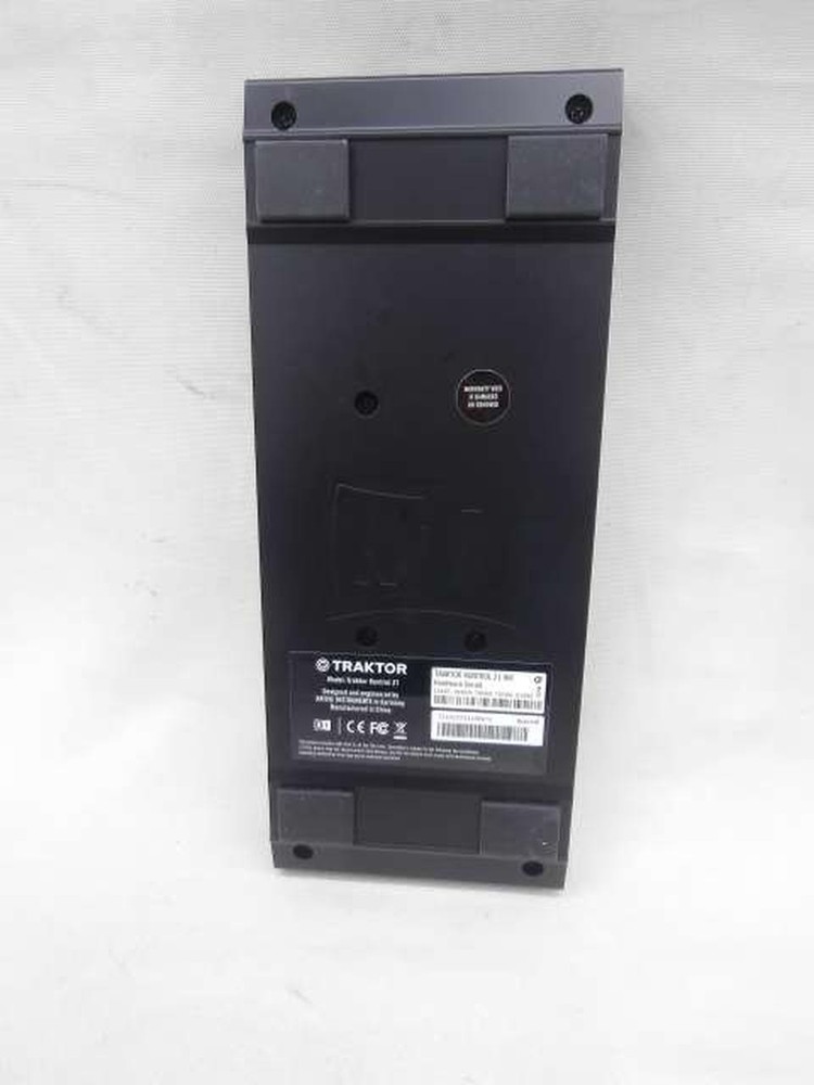 Native Instruments TRAKTOR KONTROL Z1 DJ Mixer Controller Effector