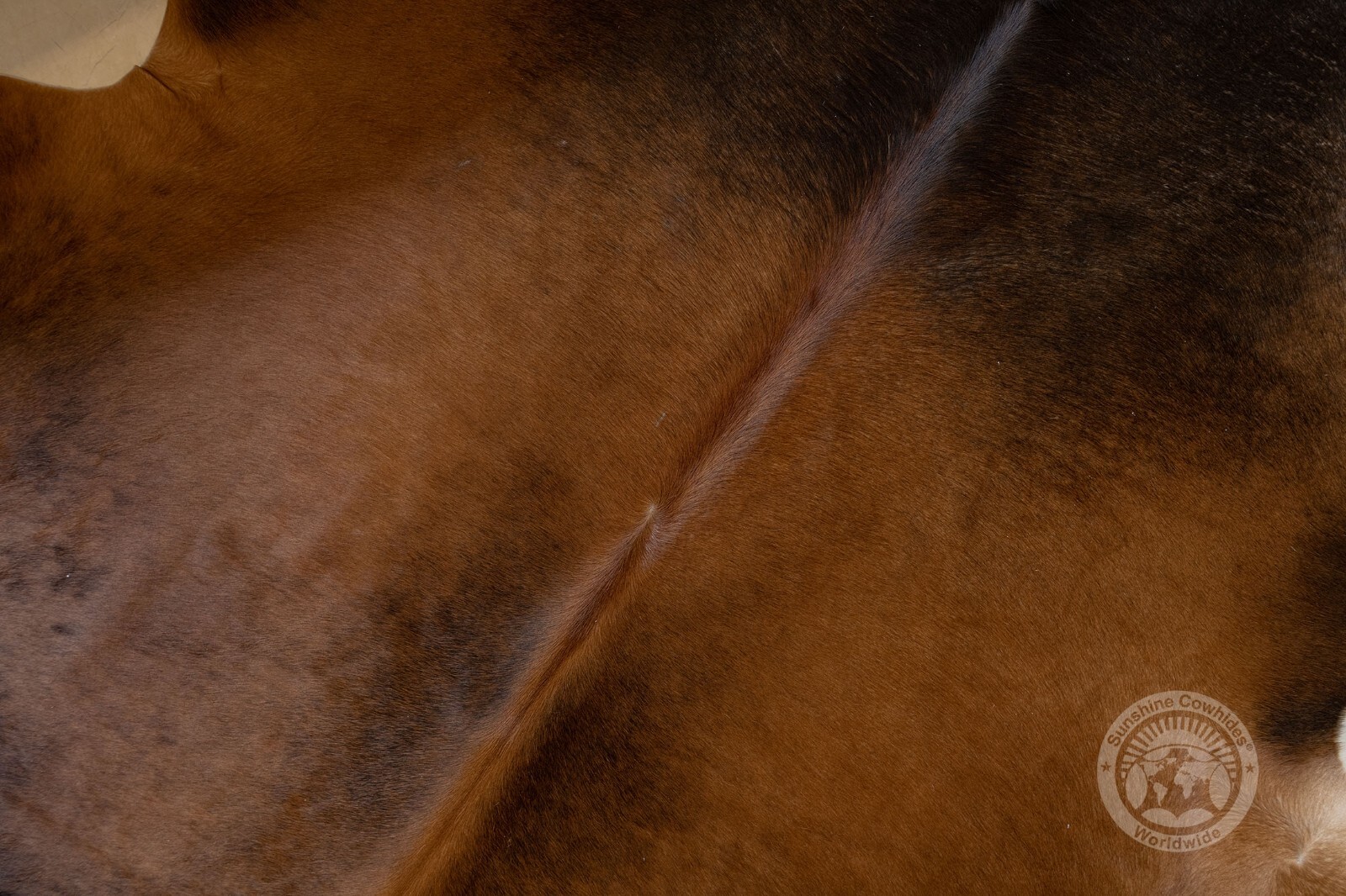 Real Cowhide Rug Mahogany Honey - Size 6 X 7-8'