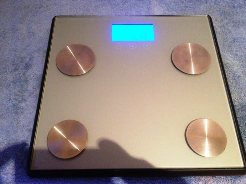 EC. BATHROOM SCALES - DIGITAL - (USED)