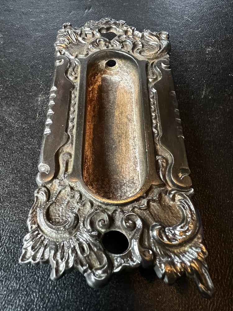 1899 Reading Hardware (RHC) Bronze Belfort Window Pull B-21110