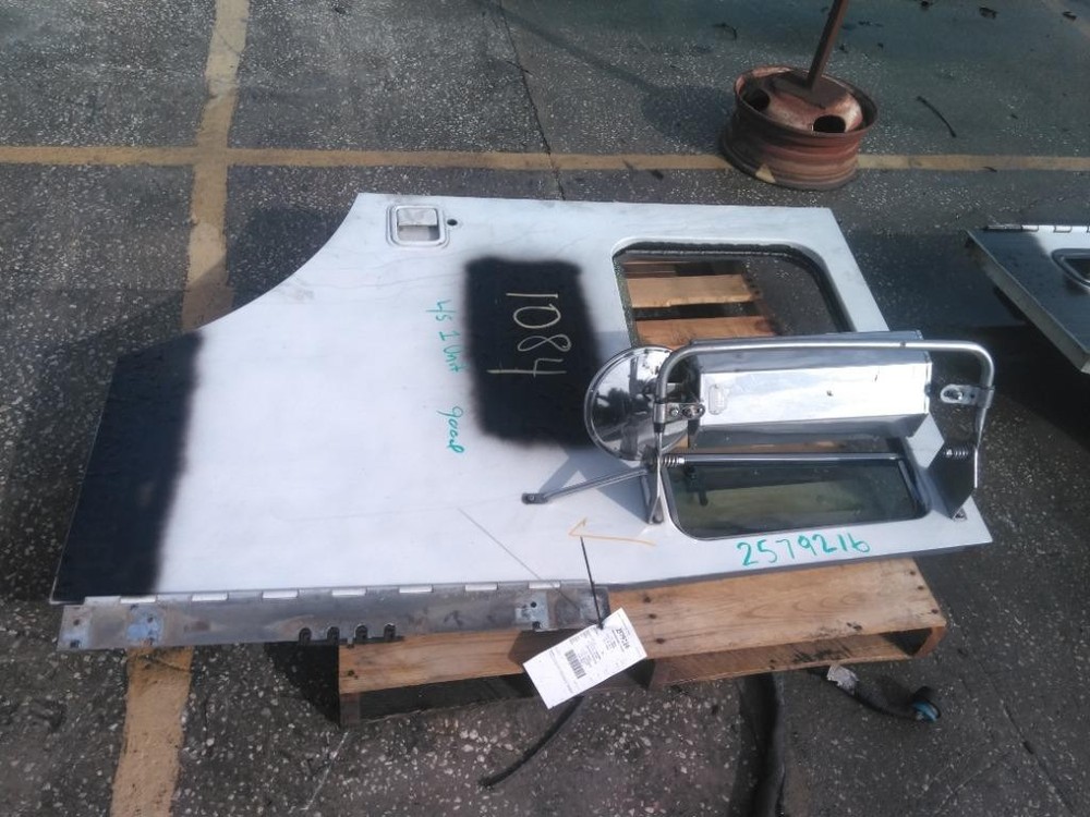 For 2007 MACK MR688 DOOR ASSEMBLY Right , FL