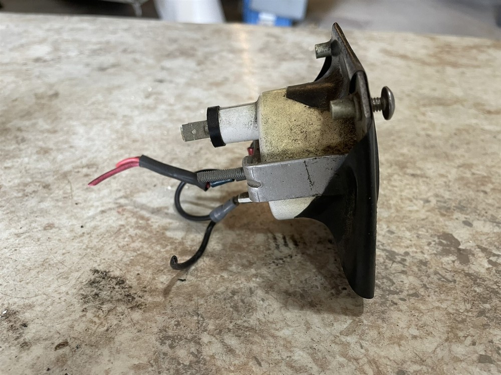1958 Cessna 182 A VDO Volt Meter Voltage Voltmeter