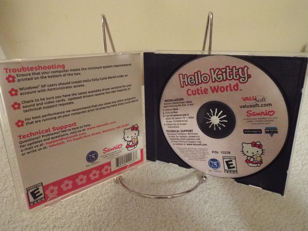 Hello Kitty Cutie World PC CD-ROM 2002