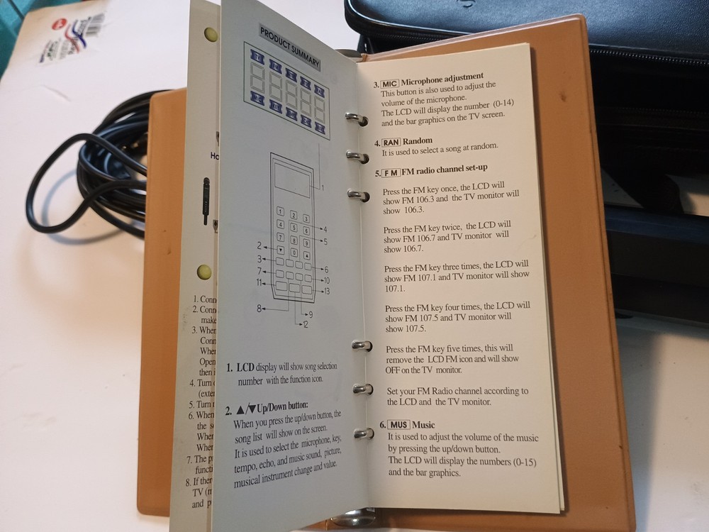 Magic Singalong Eg + Case & Cables