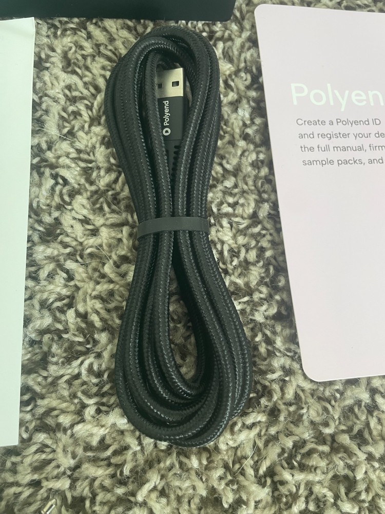 Polyend Play Sample and MIDI Based Groovebox complete Used once.