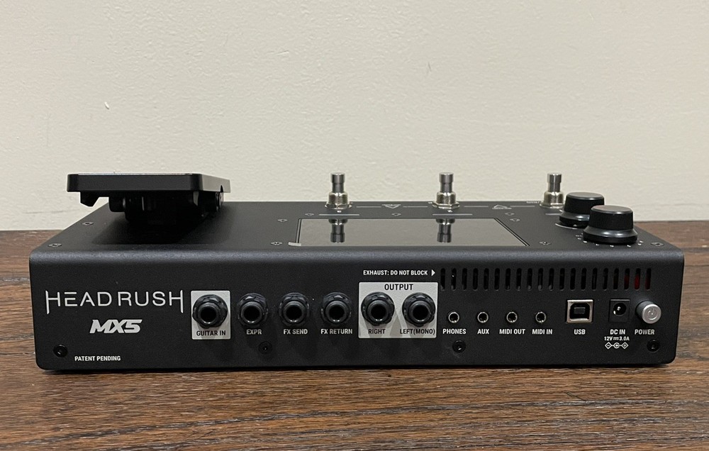 HeadRush MX5 Amp Modeling Guitar Effect Processor. With Cables And Case