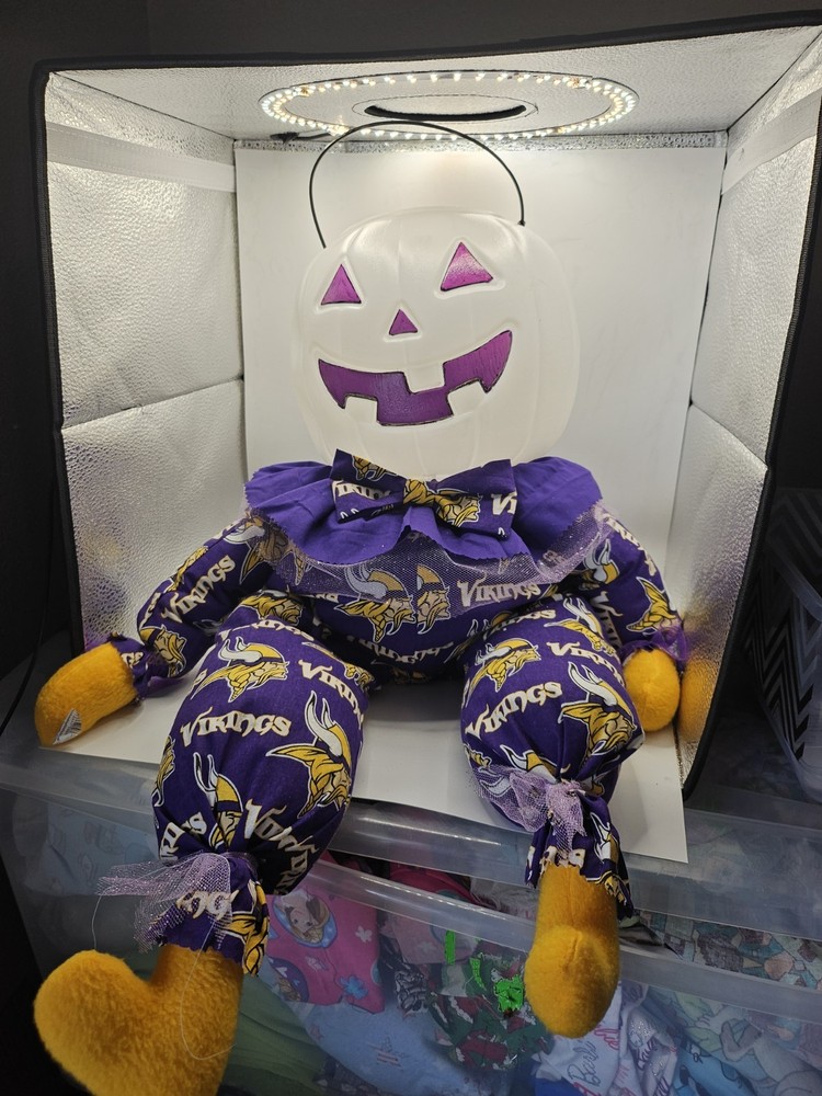 MINNESOTA VIKINGS PUMPKIN MAN CANDY HOLDER HALLOWEEN