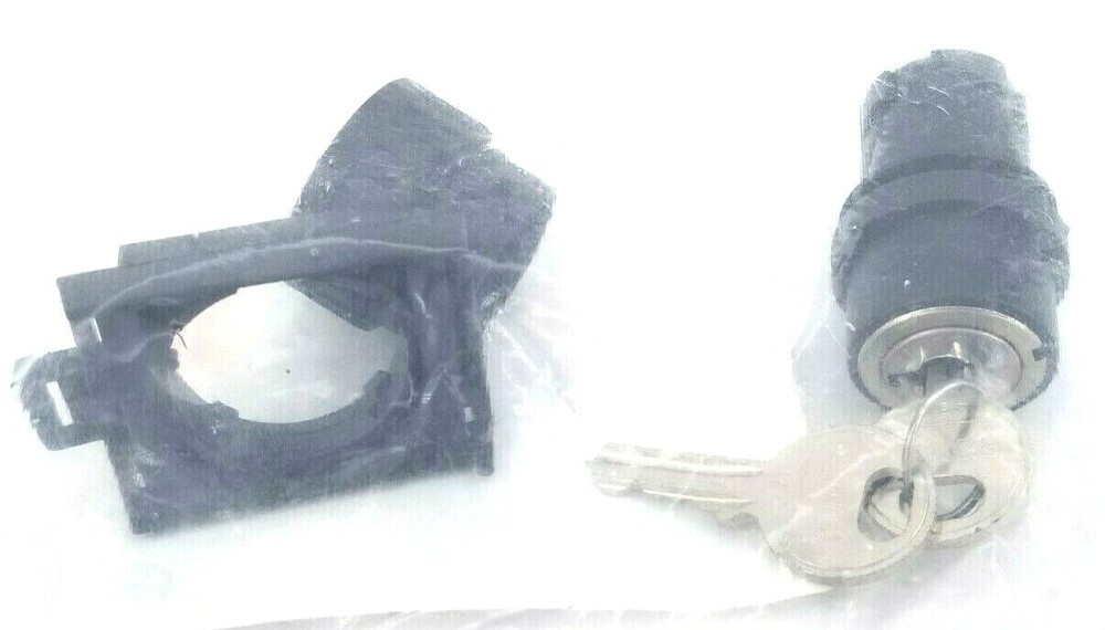 ABB, Asea Brown Boveri, CBK-S2KM1 Selector Key Switch, Remove Key "B" Position