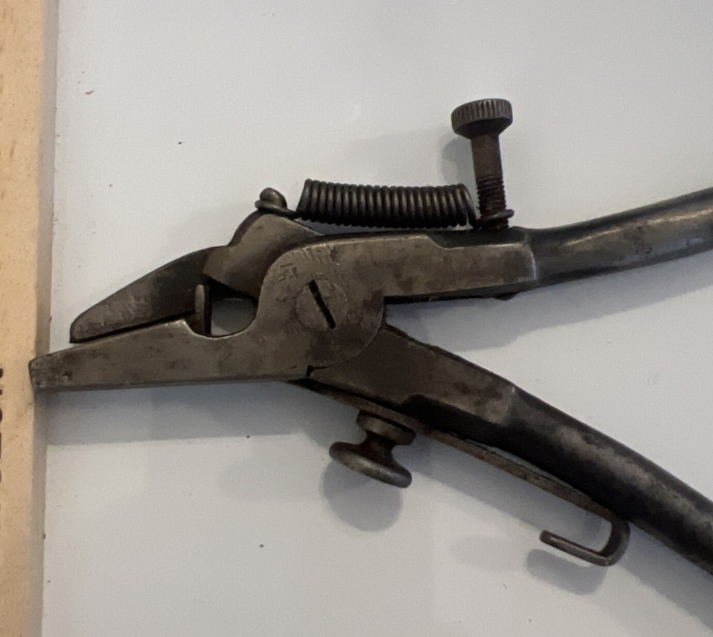 Antique Saw Tooth Setting Pliers