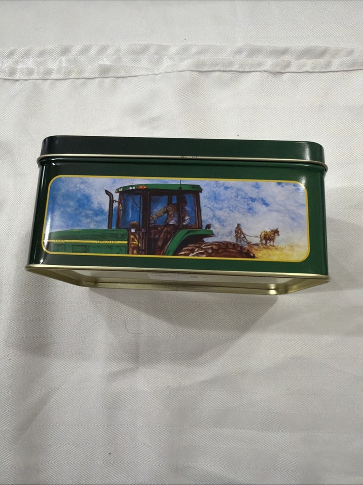 John Deere Tin Can
