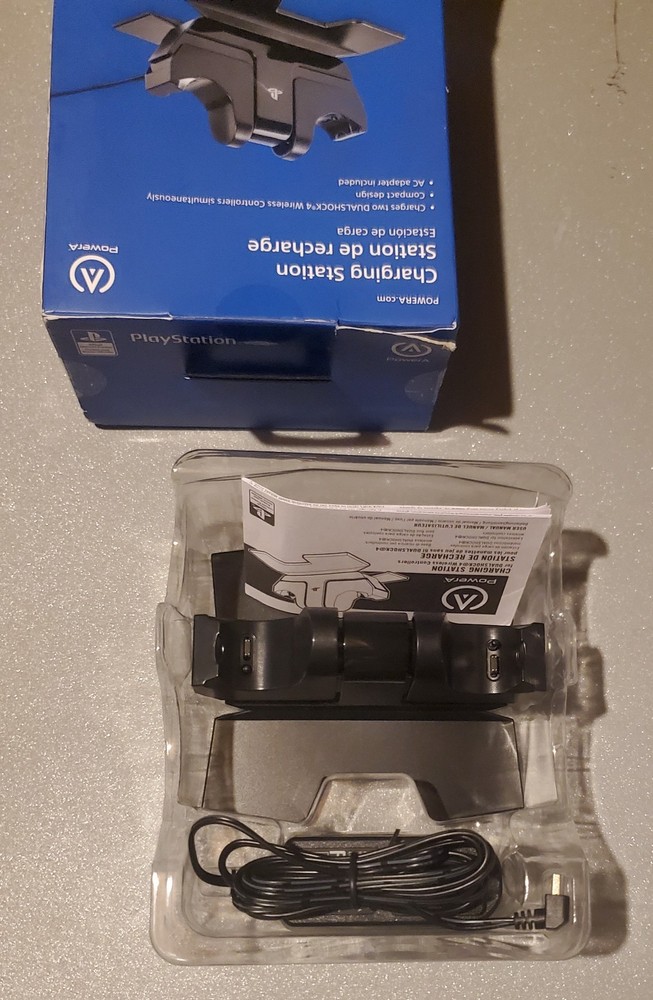 PowerA CPFA141325-02 DualShock 4 Controller Charging Station