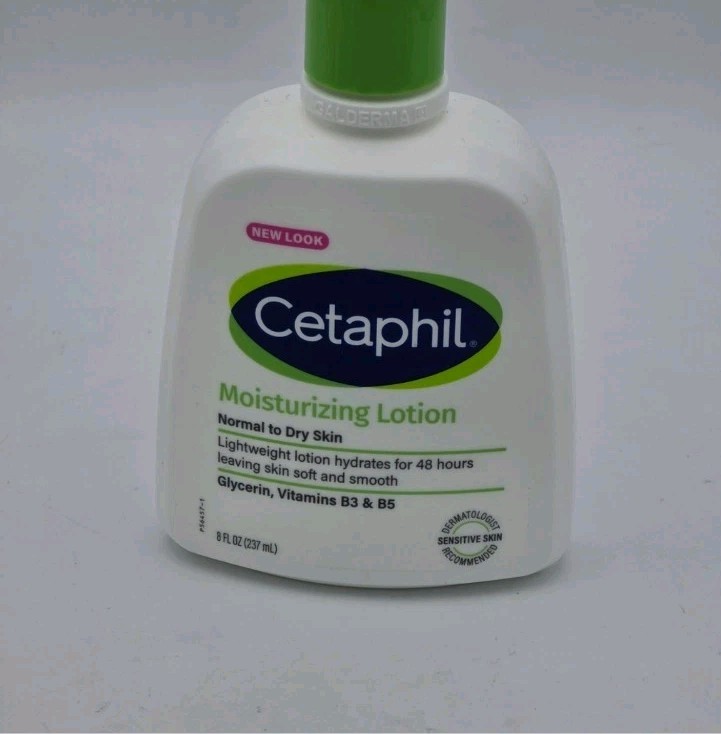 Cetaphil 8 CT Care Essentials Kit