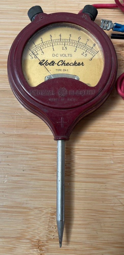 GE Volt Checker Type DX-1 Voltmeter Dk Red Bakelite 80X1V3
