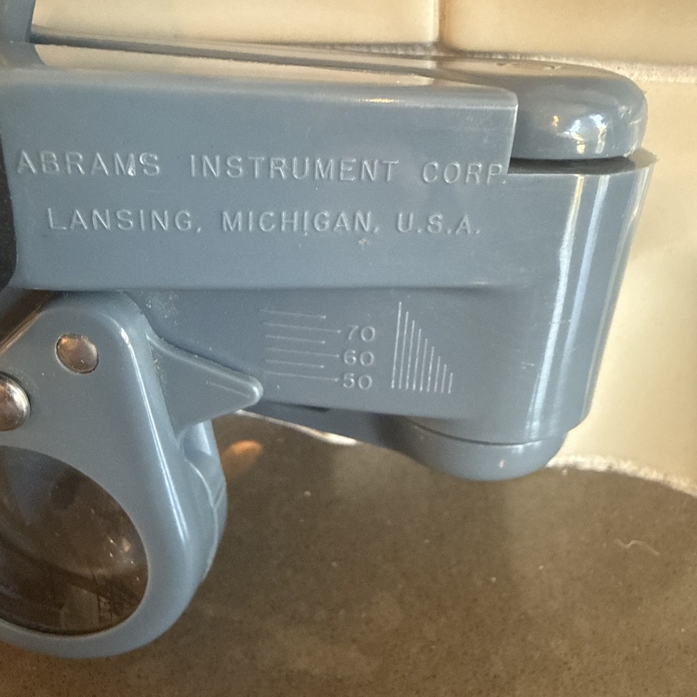 Vintage Abrams 2-4 Stereoscope Model CB-1 w/Hard Plastic Case