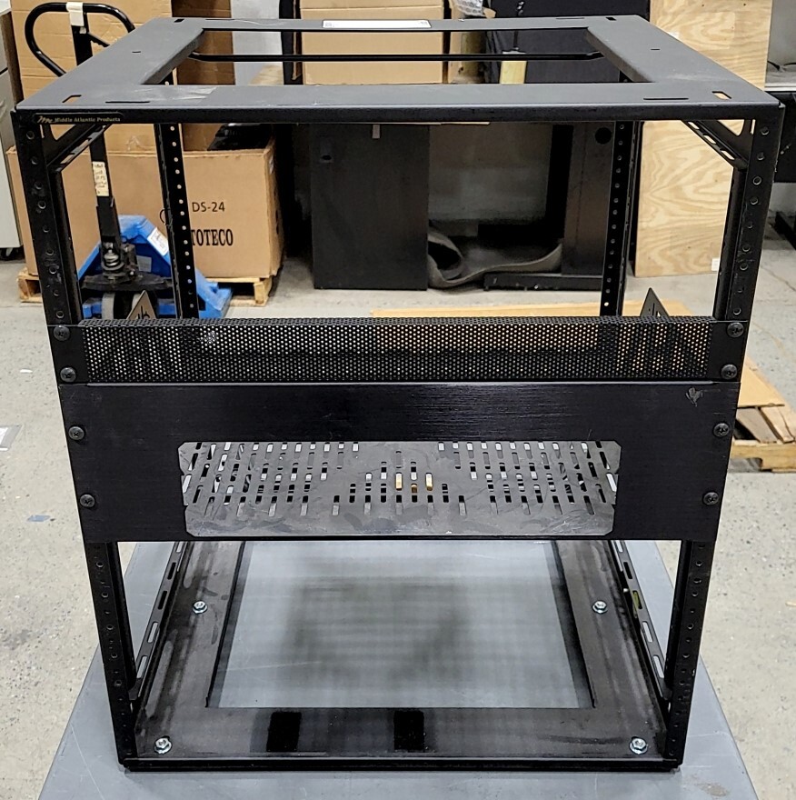 MIDDLE ATLANTIC 12U Equipment Rack Rackmount Cabinet