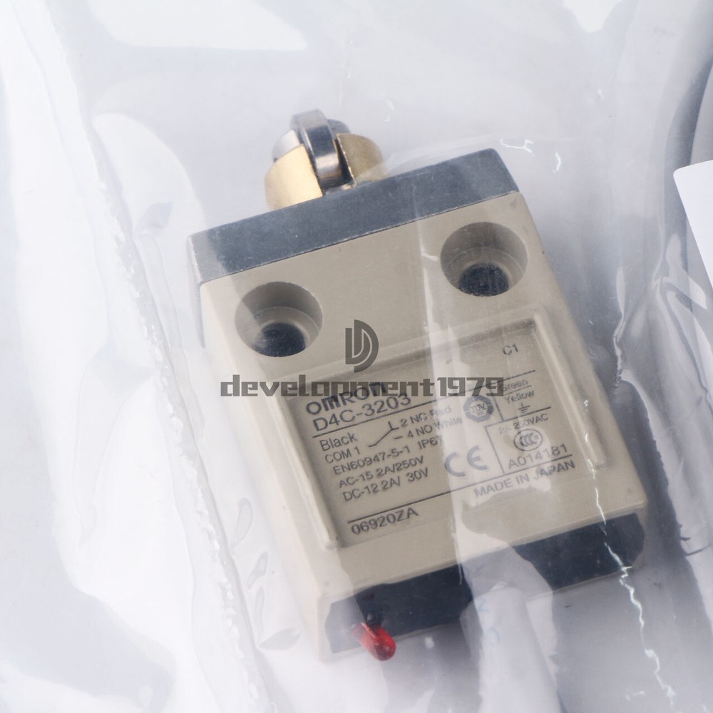 ONE New for Omron D4C-3203 Limit Switch