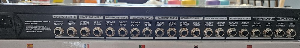 Behringer HA8000 8-Channel Headphone Distribution Amplifier Rack Mountable