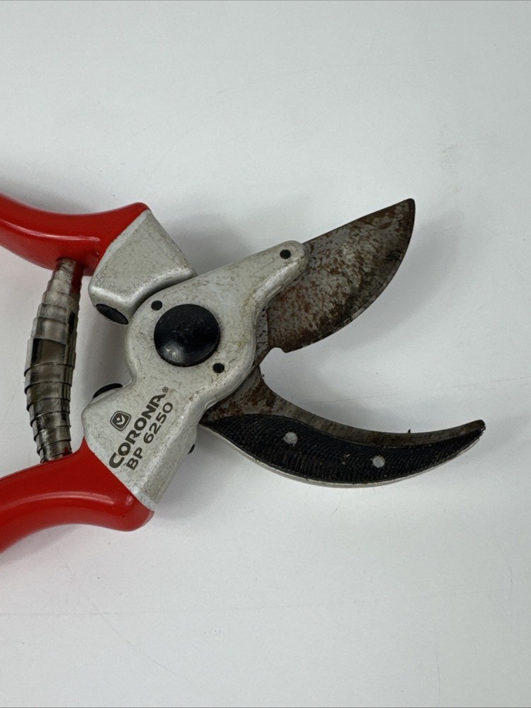 Corona BP6250 Bypass Pruner Used