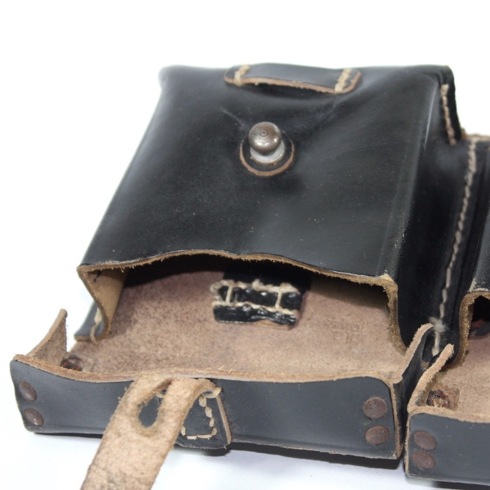 Original WW2 German G43 Pouch bla 1944 dated