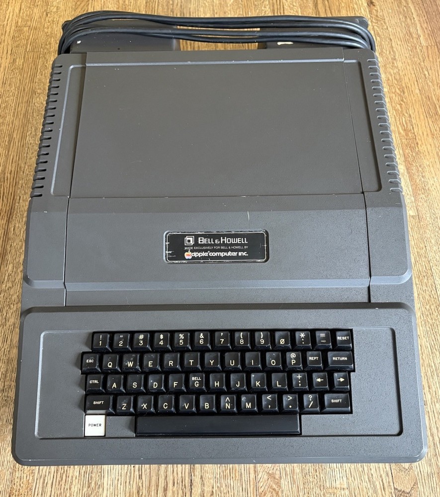 Bell & Howell Darth Vader Apple II Plus With Custom Backpack *Does NOT power up*
