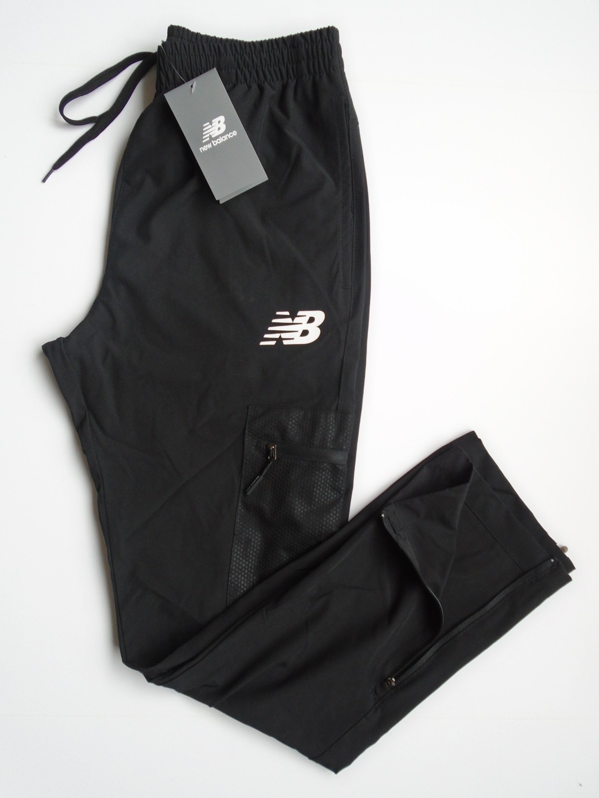 NEW BALANCE All Motion JOGGERS Mens Running Pants Black Cargo Pkt. Size  L