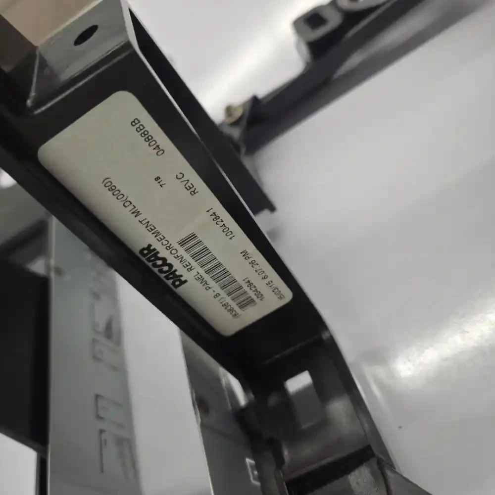 2016 Peterbilt 579 Dash Panel- S77-6004