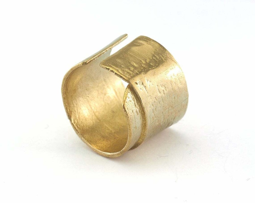 Adjustable Ring Raw brass (18mm 8US inner size - Adjustable ) OZ3373