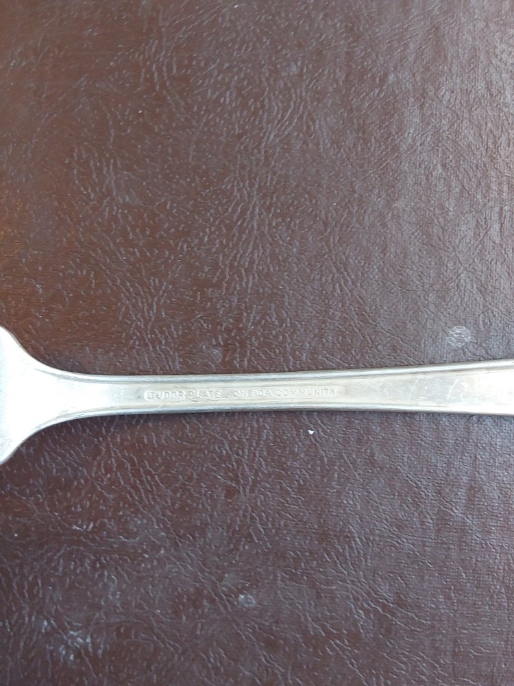 Oneida Communty Tudo Plate Flatware