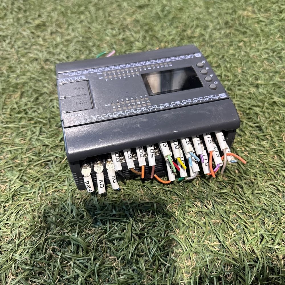 KEYENCE KV-40DT PLC Programmable Logic Controller w/ Display USED