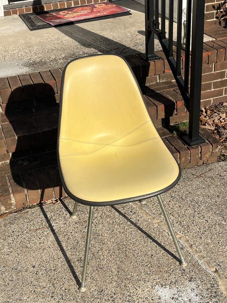 Herman Miller Eames Era Mid Century Modern Shell Chair