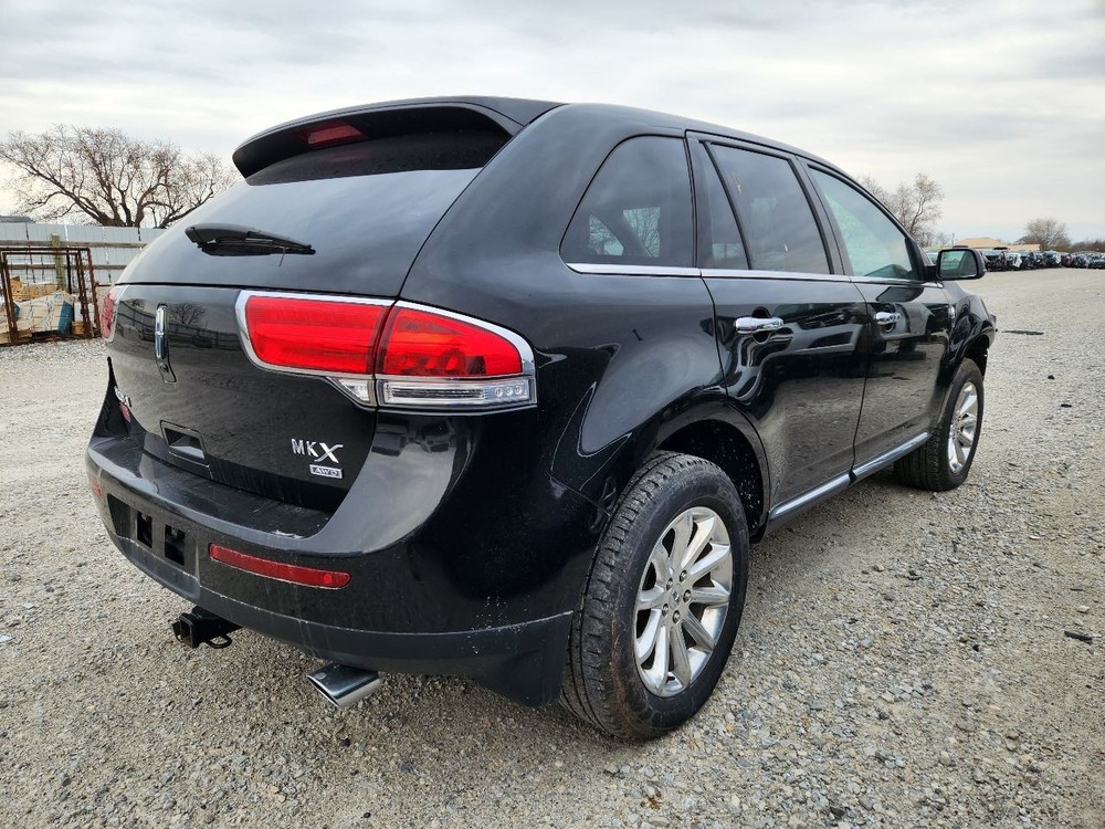 2012-2014 Ford Edge Front Center Dash Mounted 8" Touch Screen