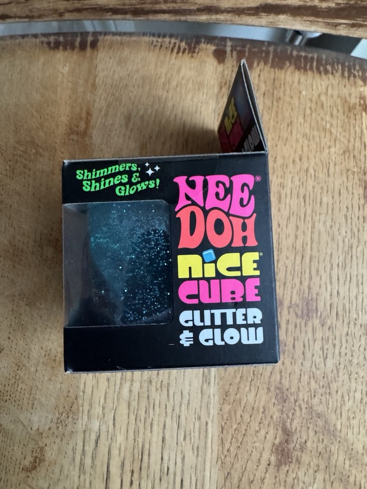 NeeDoh Nice Cube Squishy Glitter & Glow Blue New