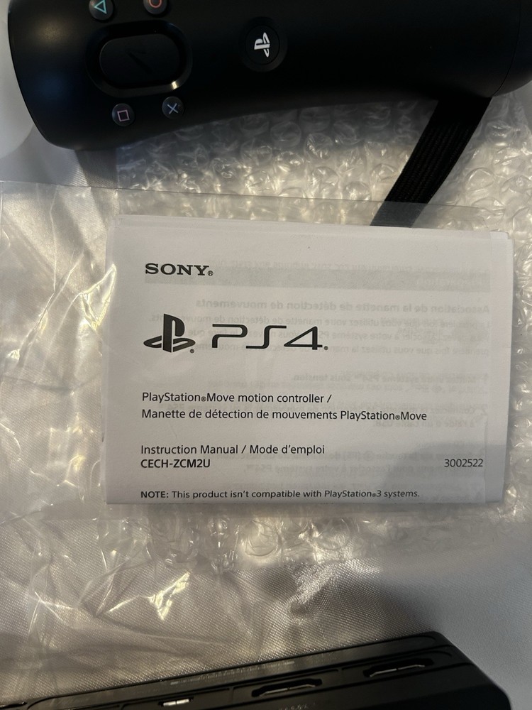 Sony PlayStation VR Headset CUH-ZVR2UU Move Controllers Camera SEE DESC