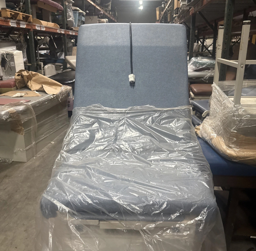 Hamilton Exam Table