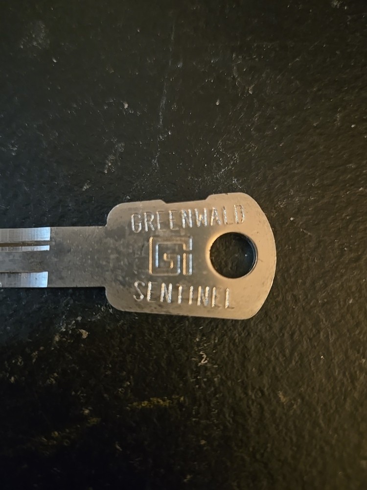 GREENWALD SENTINEL KEY CODED G3746 (3D5)