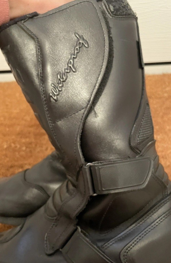 MOTORCYCLE BOOTS Precport size 8 Uk