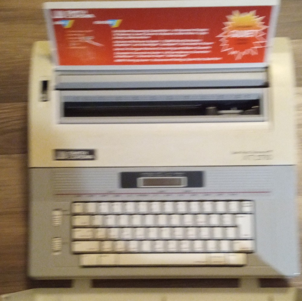 Smith Corona XT 2710 Electronic Typewriter Model 5A-1