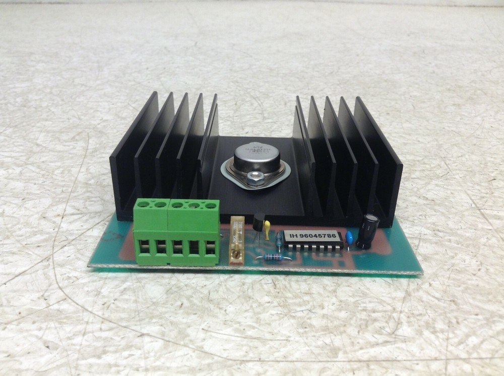 Verstarker FMB VS1 Interface Unit IH 96045786 (OK)