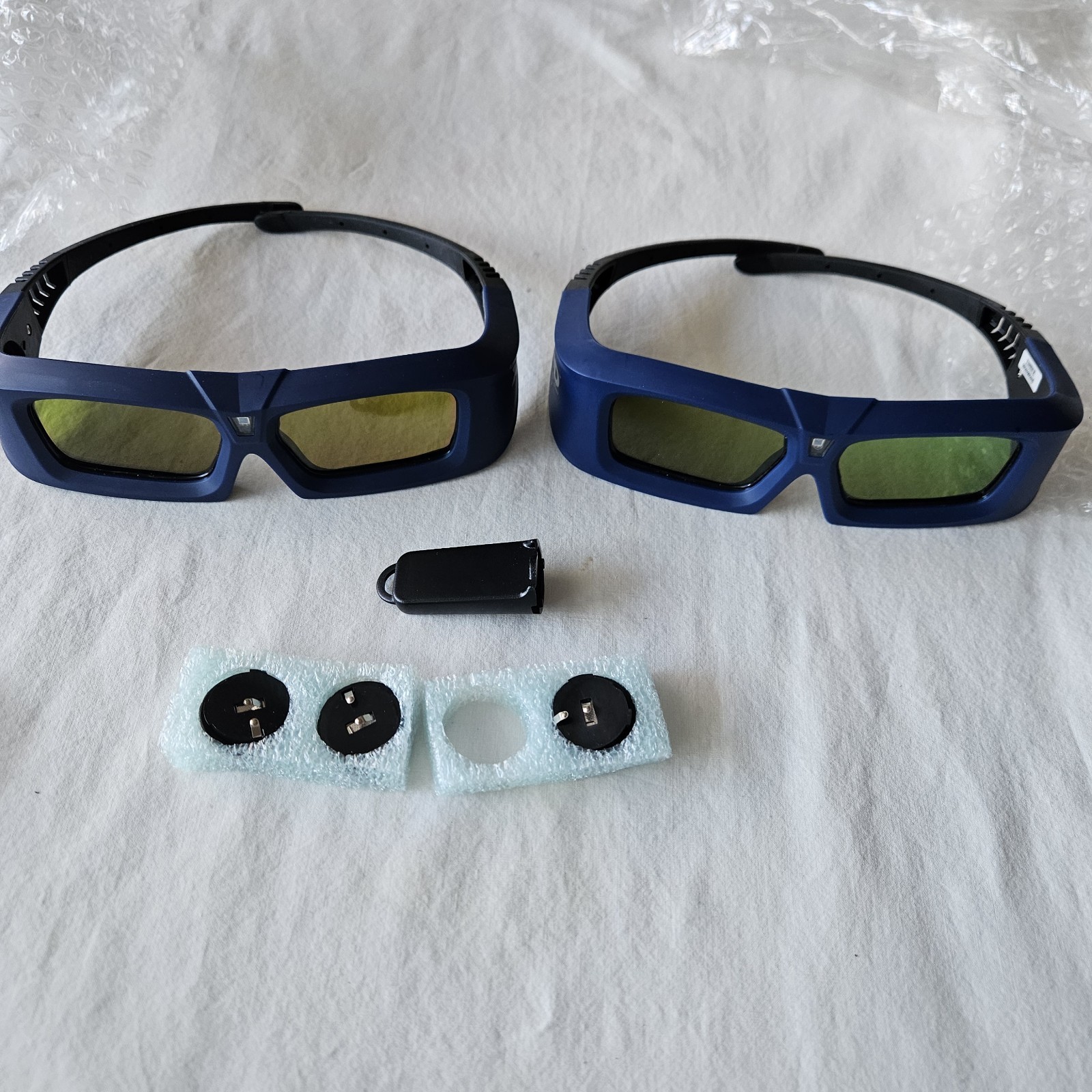 LOT of 2 XPAND DLP-Link Beyond Imagination 3D TV Glasses X102 SUE Battery Blue