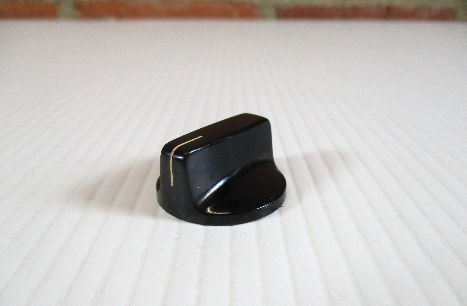 Bakelite Flat Knob Daka-Ware  1 1/8 " Wide Ham Radio Test Equipment  Qty Av