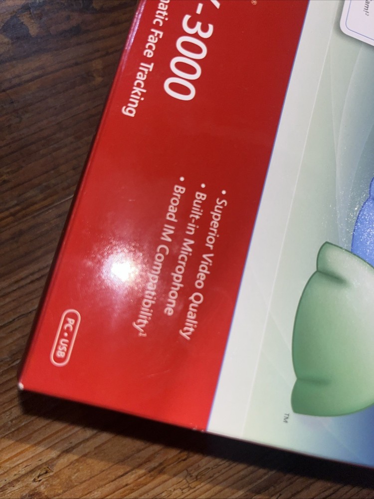 New! Microsoft LifeCam VX-3000 Webcam Model No:1076 (68A-00007) Computer Camera