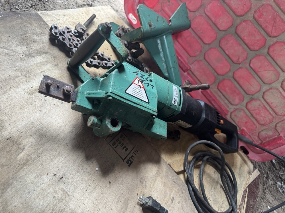 Saw